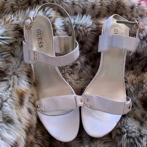 Guess sandal